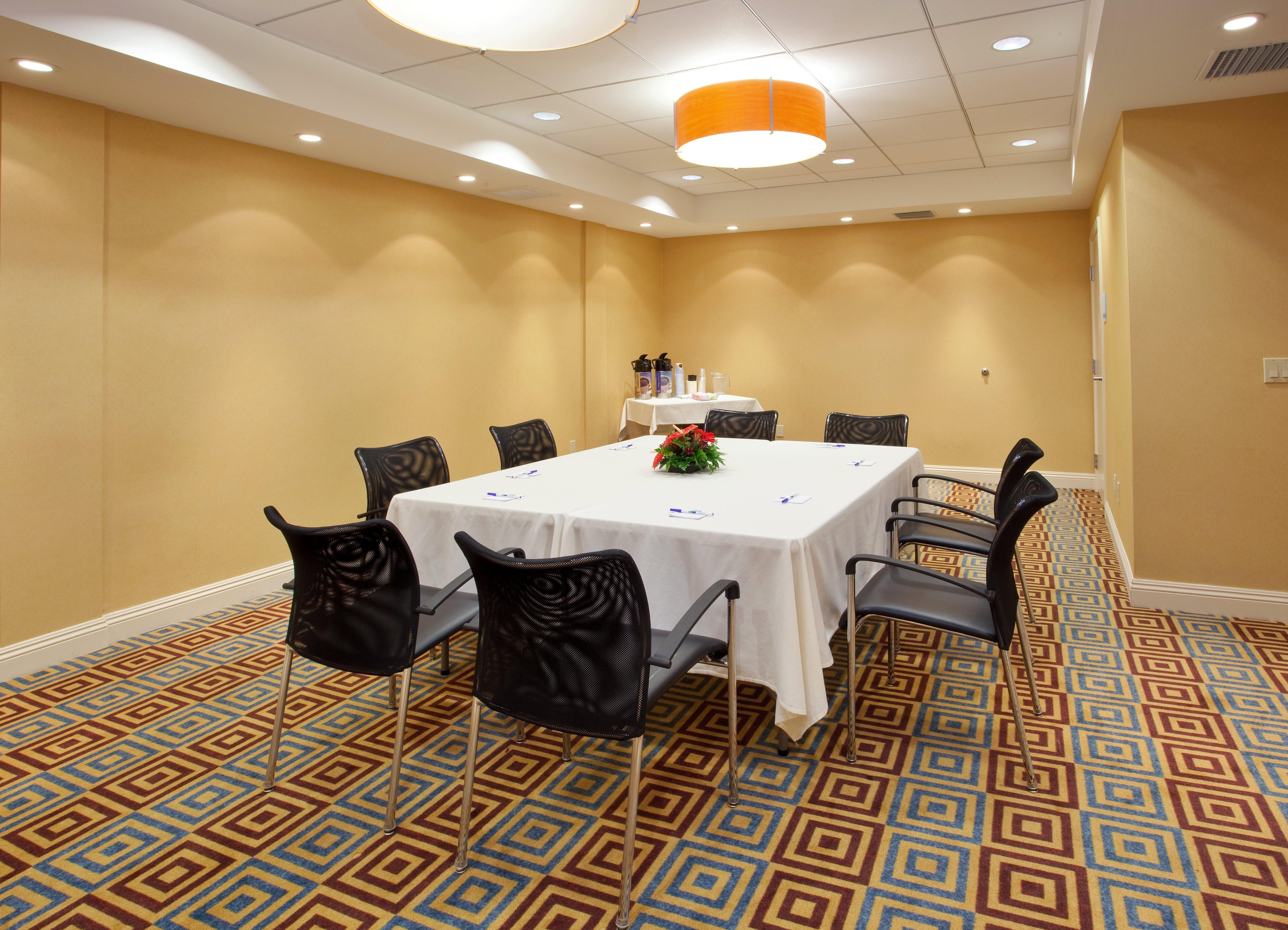 Express & By Ihg Hotel Santa Cruz