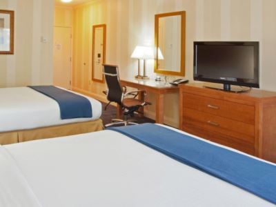 Hotel Express & By Ihg