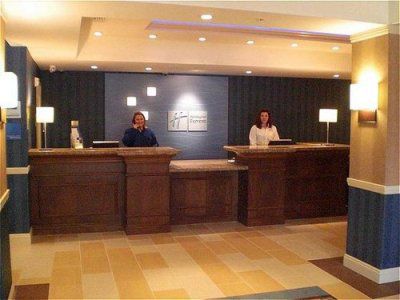 Express & By Ihg 3*