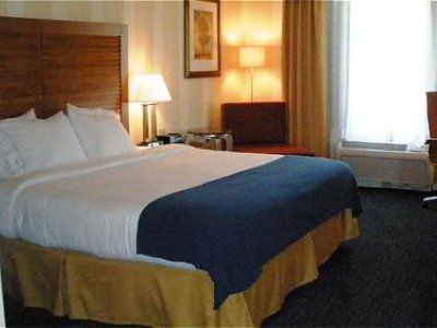 Hotel Express & By Ihg Santa Cruz