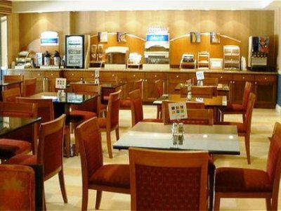 Express & By Ihg 3*